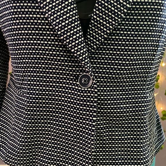 NWT Cynthia Rowley Women’s Blazer Size Medium Color Black and White *See pics - Picture 2 of 10